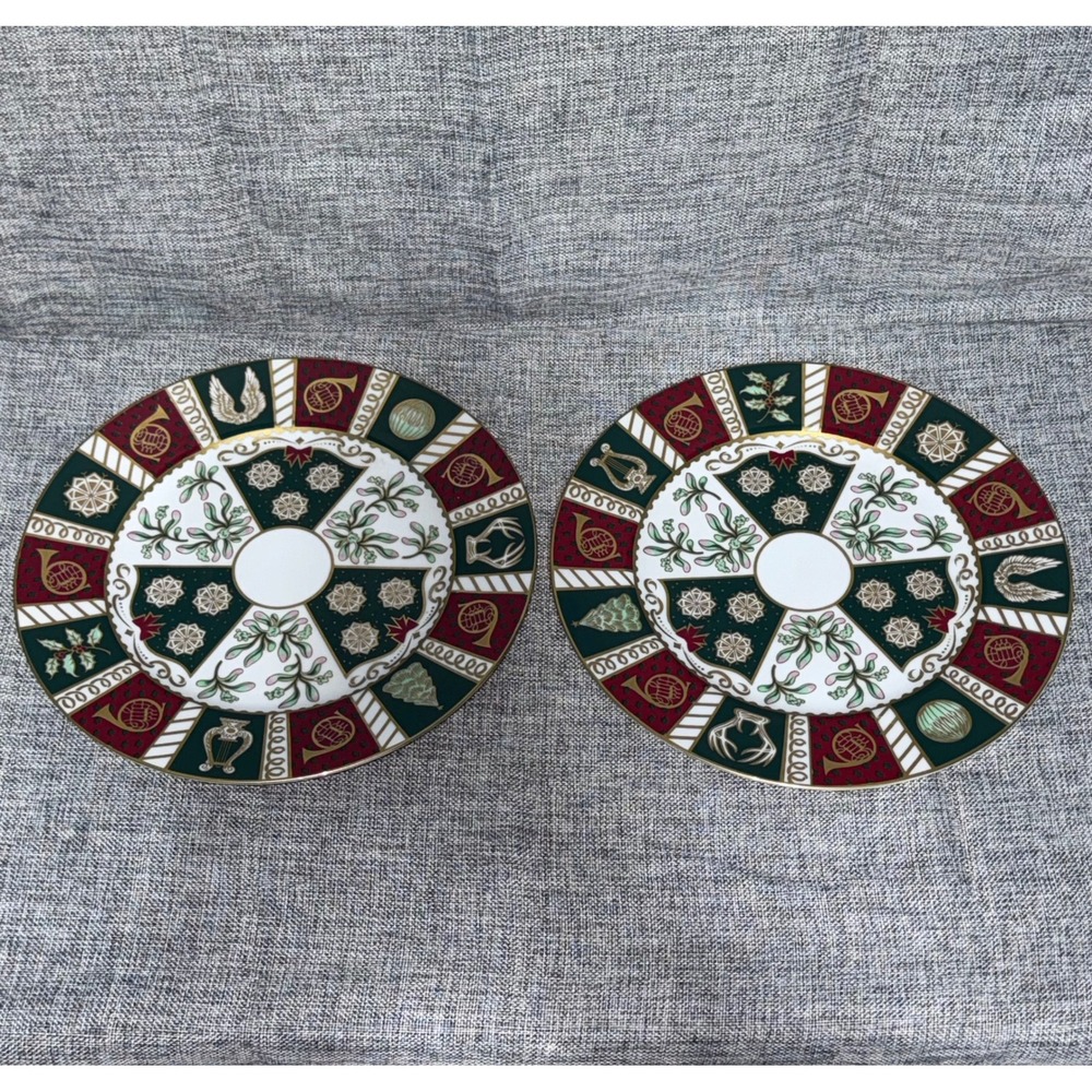 Neiman Marcus Christmas Salad Plates Set of 2 Holiday Mistletoe Japan 10.5"